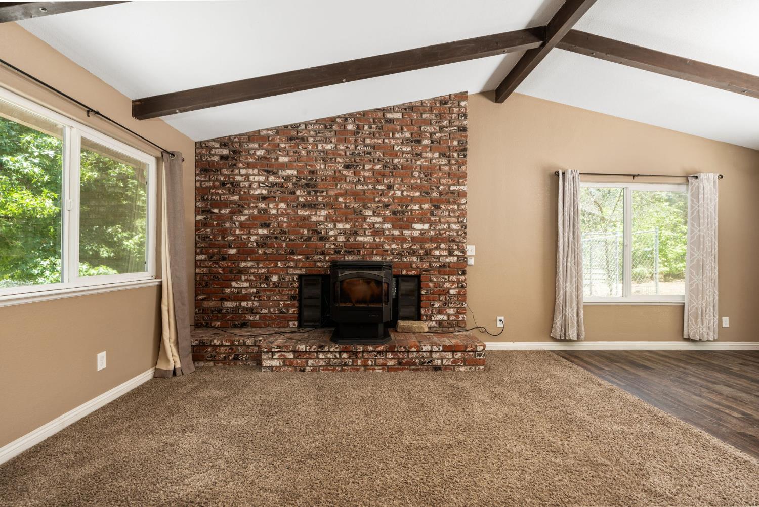 39749 Pine Ridge Road Oakhurst, CA 93644 - Photo 11 of 58