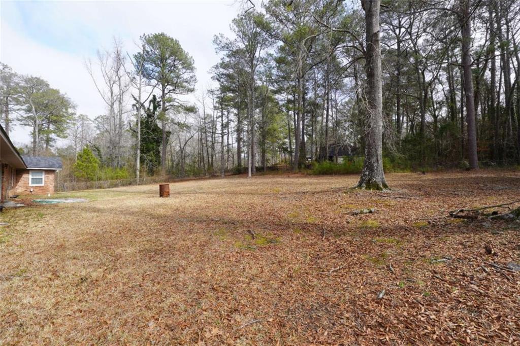 2058 Graham Road Macon, GA 31211 - Photo 35 of 37 a view of entertaining space with trees