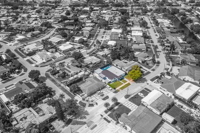 $995,000 | 11014 Westwood Lake Drive, Miami, FL 33165