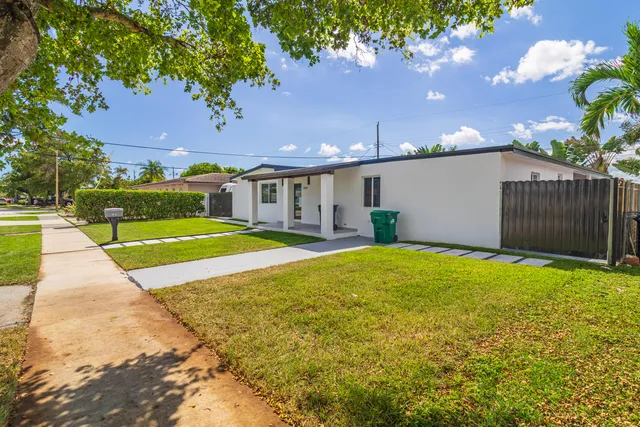 $995,000 | 11014 Westwood Lake Drive, Miami, FL 33165