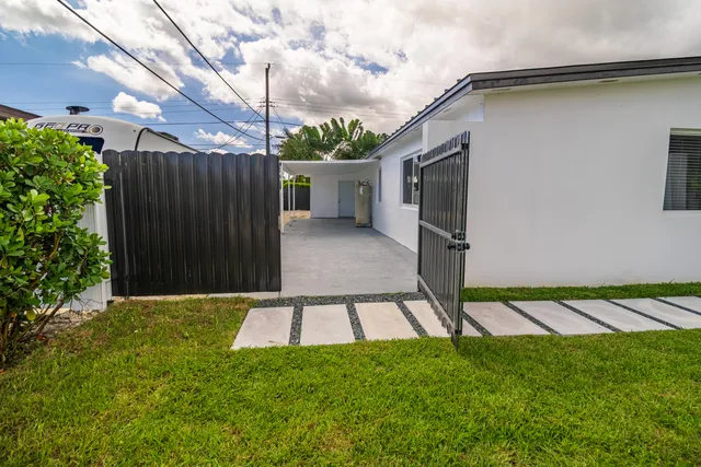 $995,000 | 11014 Westwood Lake Drive, Miami, FL 33165