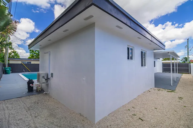 $995,000 | 11014 Westwood Lake Drive, Miami, FL 33165