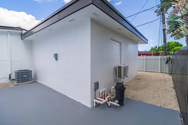 $995,000 | 11014 Westwood Lake Drive, Miami, FL 33165