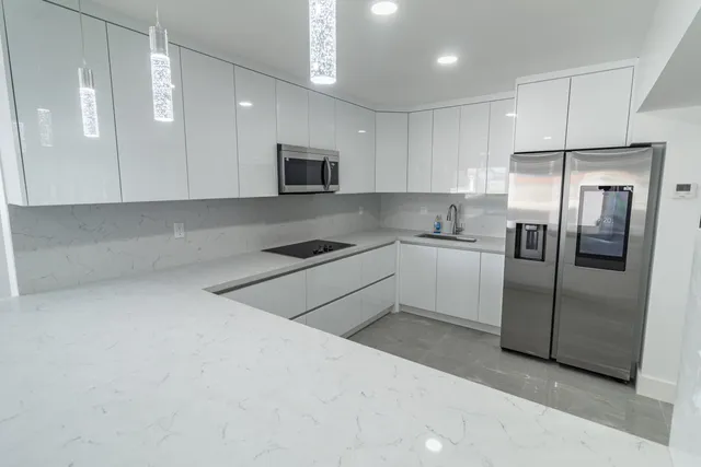 $995,000 | 11014 Westwood Lake Drive, Miami, FL 33165