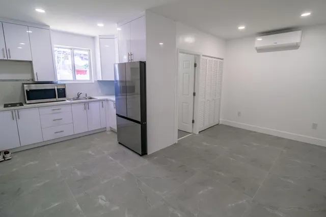 $995,000 | 11014 Westwood Lake Drive, Miami, FL 33165