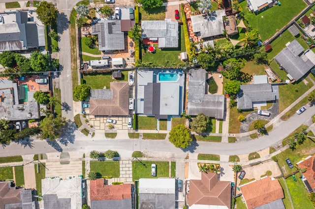 $995,000 | 11014 Westwood Lake Drive, Miami, FL 33165