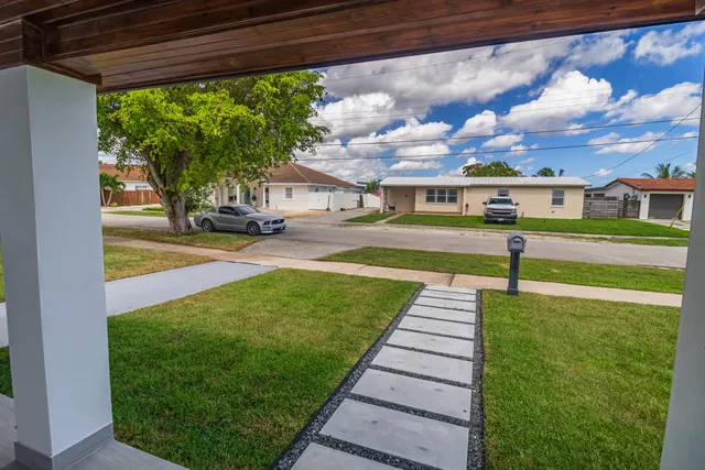 $995,000 | 11014 Westwood Lake Drive, Miami, FL 33165