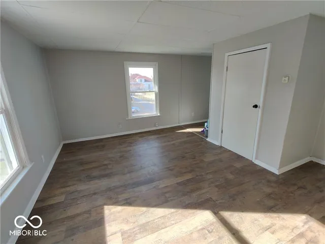 $324,900 | 106-108 West Pennsylvania Street, Shelbyville, IN 46176