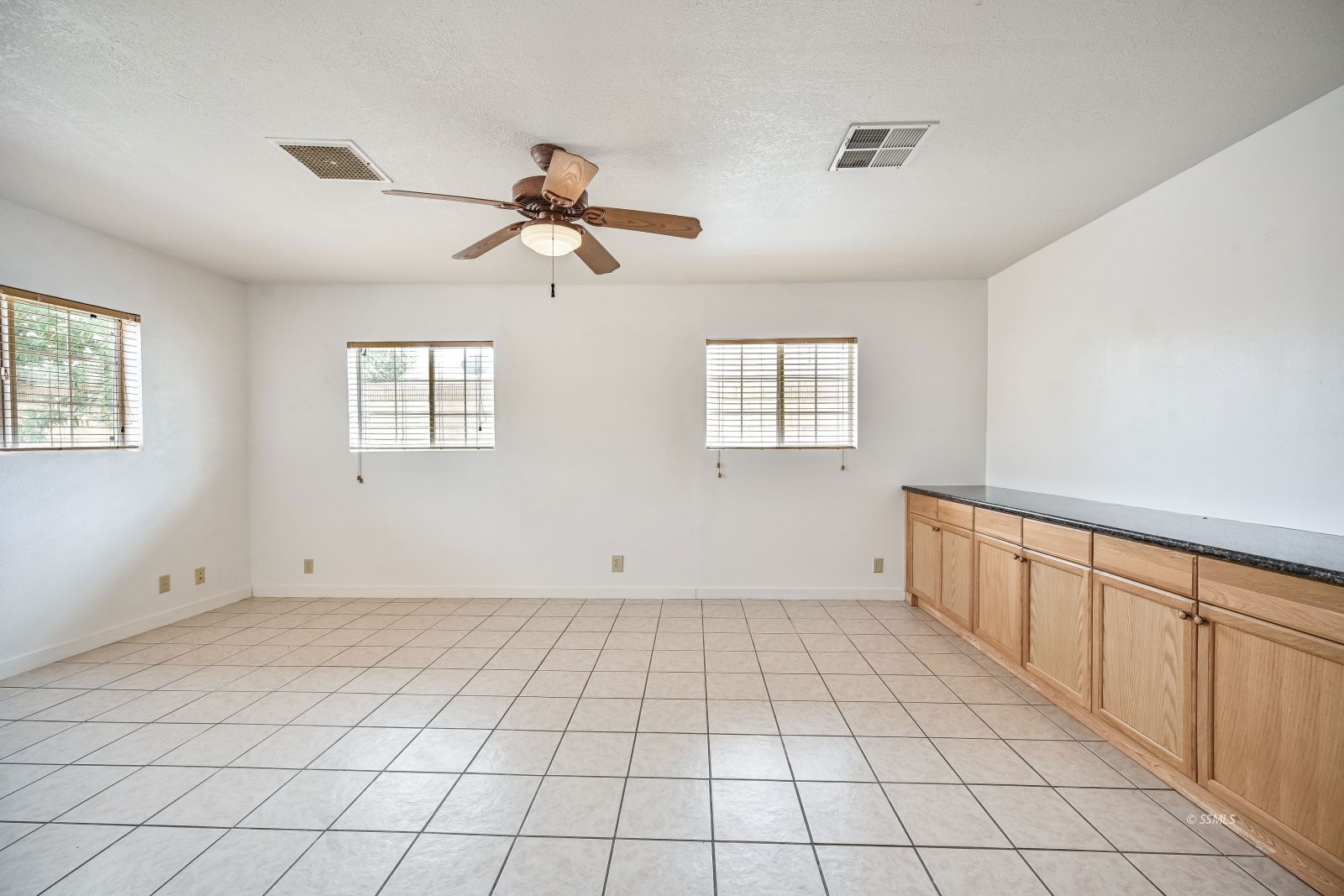 620 Sherwood Court Ridgecrest, CA 93555 - Photo 12 of 38 Gallery Image 12