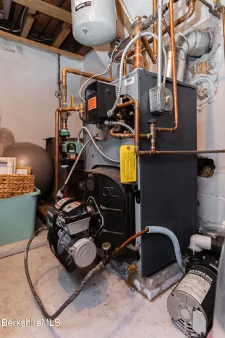 $349,990 | 1842 East Street, Pittsfield, MA 01201