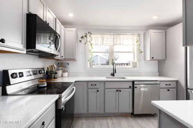 $349,990 | 1842 East Street, Pittsfield, MA 01201