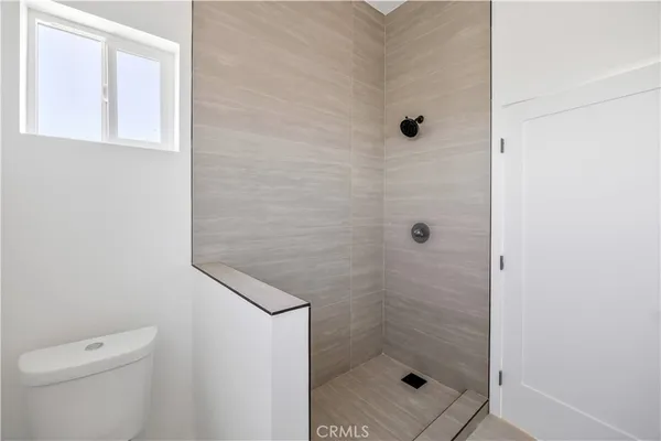 $999,999 | 10905 Dalerose Avenue, Unit B, Inglewood, CA 90304