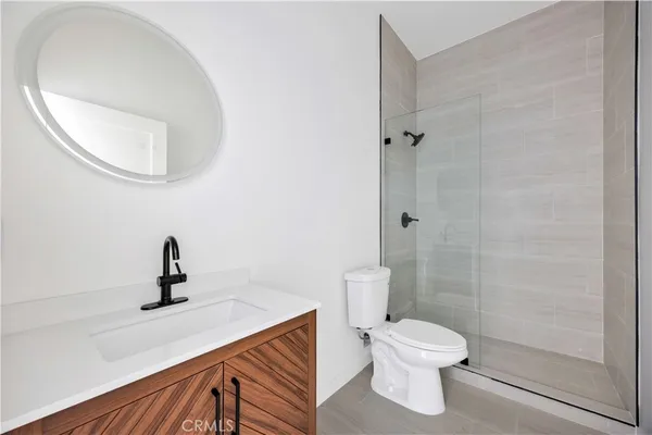 $999,999 | 10905 Dalerose Avenue, Unit B, Inglewood, CA 90304