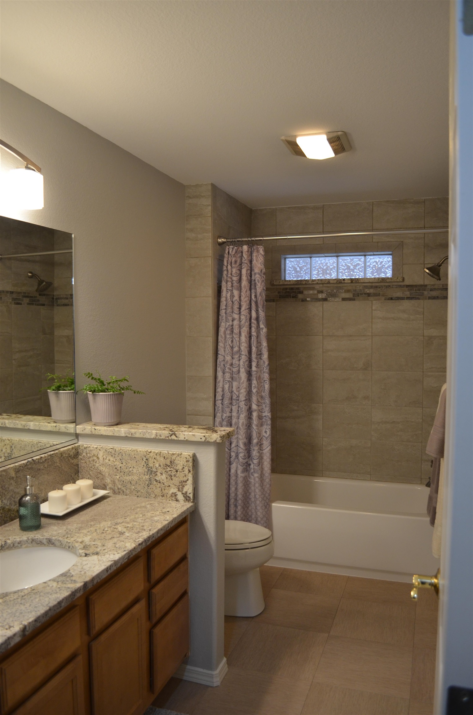 555 Rio Borde Court Grand Junction, CO 81507 - Photo 8 of 24 Gallery Image 8