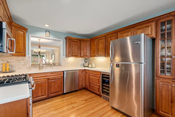 $650,000 | 9 Highcroft Way, Unit 9, Hopkinton, MA 01748