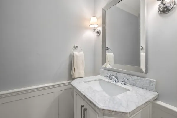 $650,000 | 9 Highcroft Way, Unit 9, Hopkinton, MA 01748