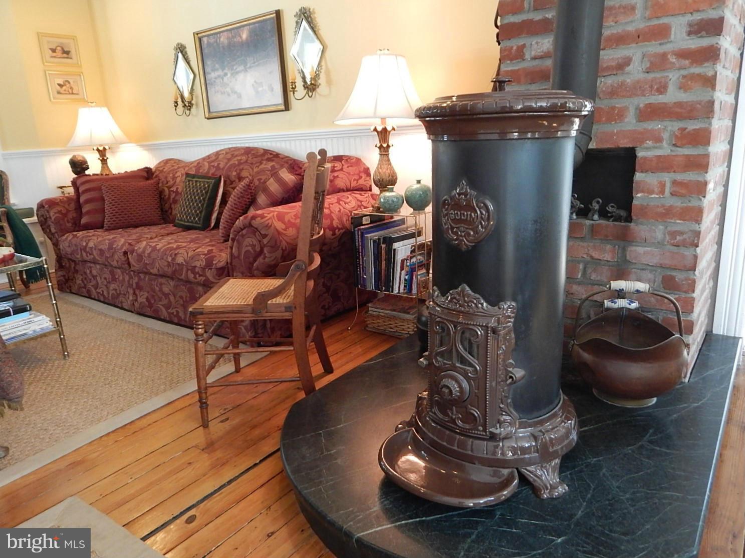 14426 Charmian Road Waynesboro, PA 17268 - Photo 2 of 24 Interior (General)