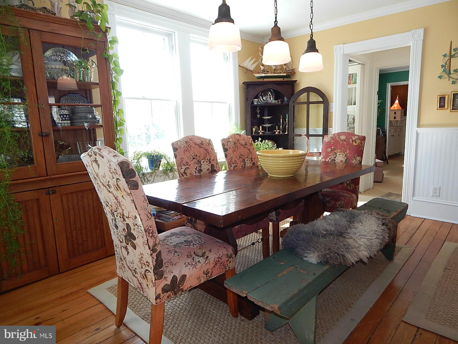 14426 Charmian Road Waynesboro, PA 17268 - Photo 7 of 24 Dining Room