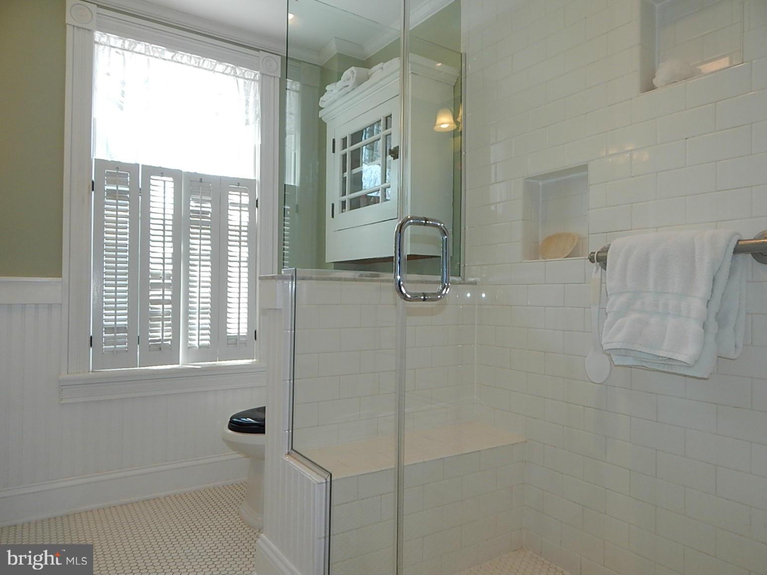 14426 Charmian Road Waynesboro, PA 17268 - Photo 10 of 24 Bath