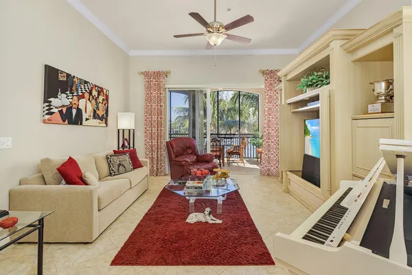 $639,900 | 9283 Museo Circle, Unit 204, Naples, FL 34114