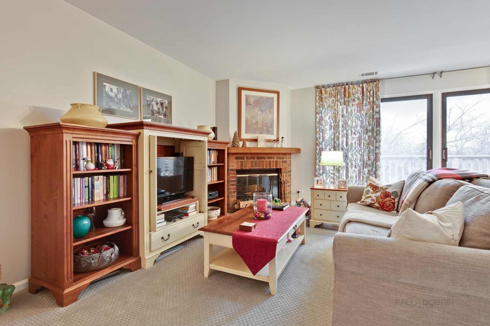 1250 Oak Hill Road, Unit B Lake Barrington, IL 60010 - Photo 2 of 18