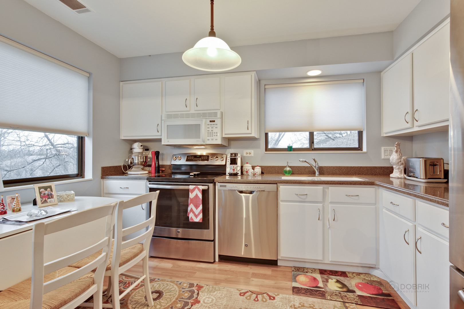 1250 Oak Hill Road, Unit B Lake Barrington, IL 60010 - Photo 4 of 18