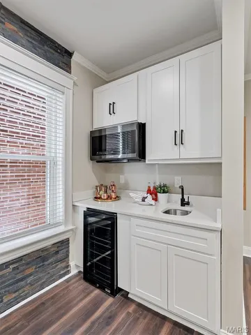 $534,999 | 3957 Shaw Boulevard, St. Louis, MO 63110