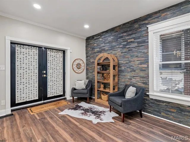 $534,999 | 3957 Shaw Boulevard, St. Louis, MO 63110