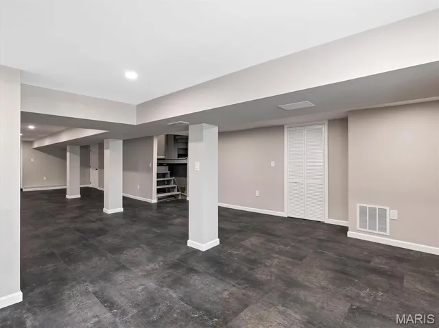 $534,999 | 3957 Shaw Boulevard, St. Louis, MO 63110