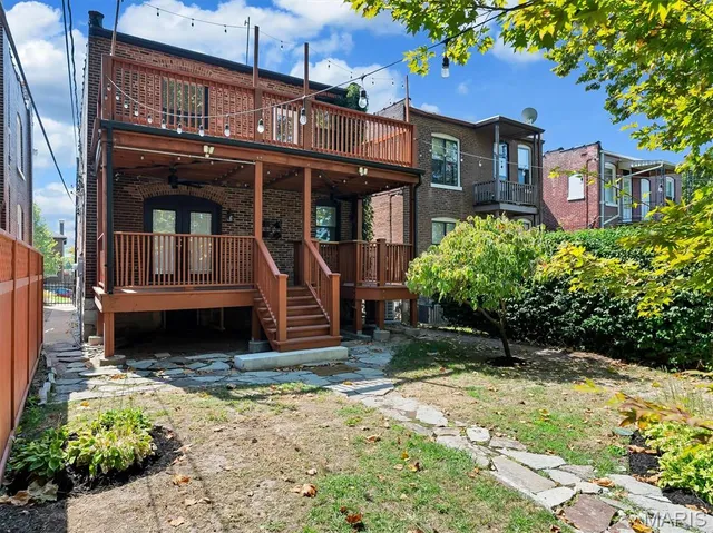 $534,999 | 3957 Shaw Boulevard, St. Louis, MO 63110