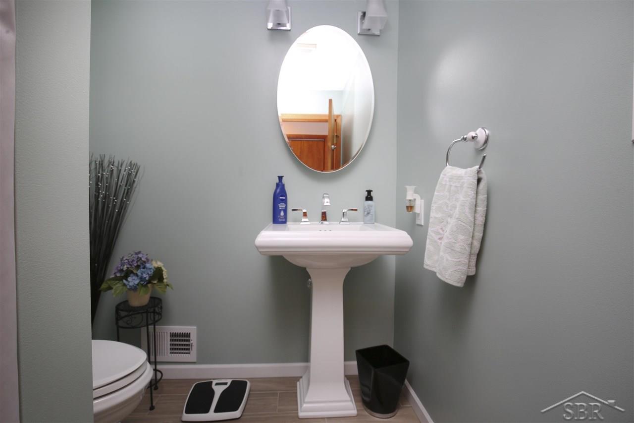 2396 East Chip Road Kawkawlin, MI 48631 - Photo 25 of 42 50082088-24.JPG