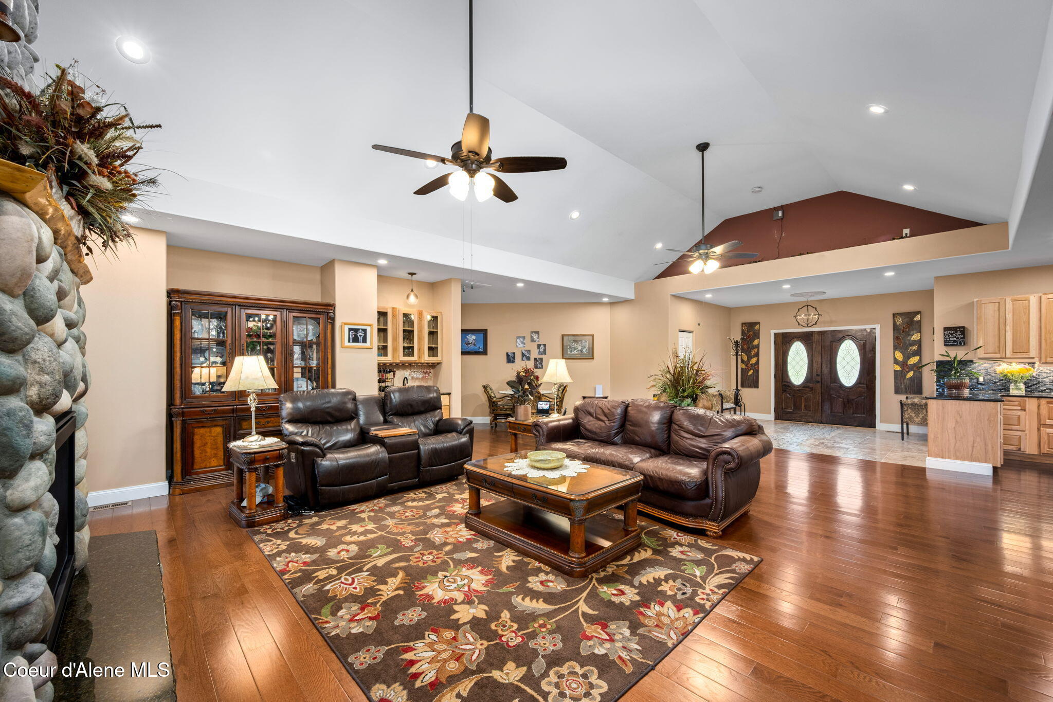 14563 North Saddle Ridge Road Rathdrum, ID 83858 - Photo 21 of 60 GREAT ROOM
