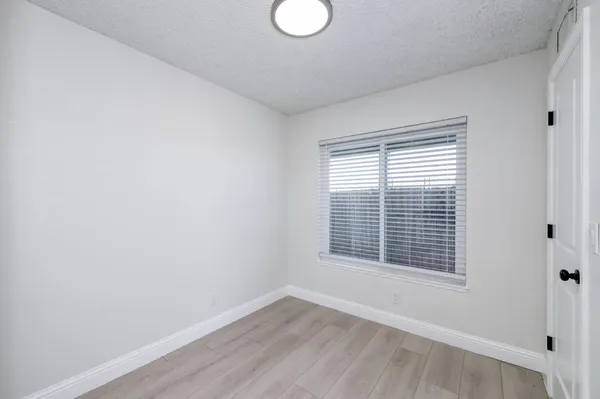 $550,000 | 4154 West Mountain View Avenue, Caruthers, CA 93609