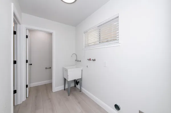 $550,000 | 4154 West Mountain View Avenue, Caruthers, CA 93609