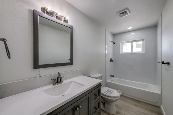 $550,000 | 4154 West Mountain View Avenue, Caruthers, CA 93609
