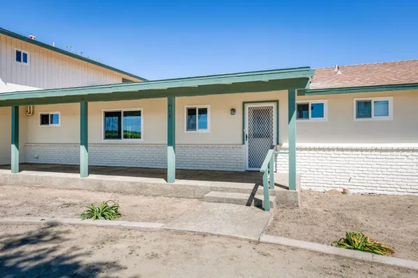 $550,000 | 4154 West Mountain View Avenue, Caruthers, CA 93609