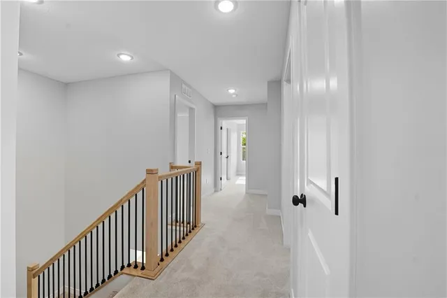 $429,950 | 701 Glenn Circle, Raymore, MO 64083