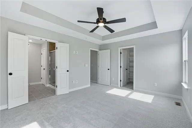 $429,950 | 701 Glenn Circle, Raymore, MO 64083