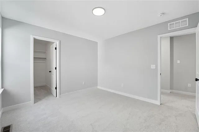 $429,950 | 701 Glenn Circle, Raymore, MO 64083