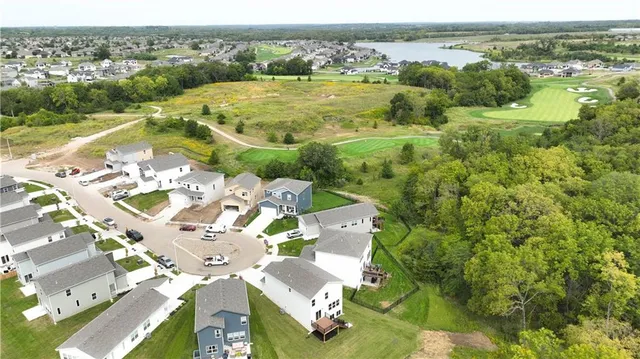 $429,950 | 701 Glenn Circle, Raymore, MO 64083