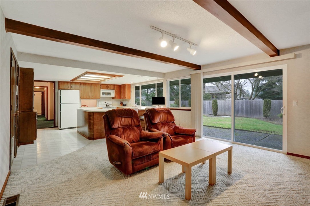 14218 Southeast 165th Place Renton, WA 98058 - Photo 14 of 25 Gallery Image 14