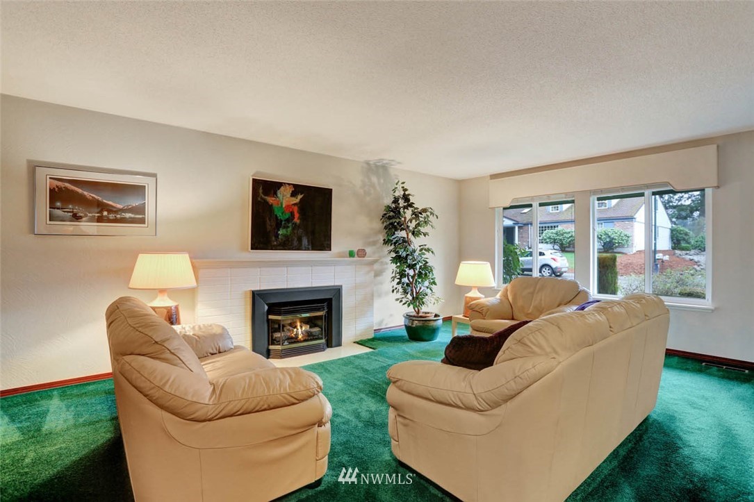 14218 Southeast 165th Place Renton, WA 98058 - Photo 4 of 25 Gallery Image 4