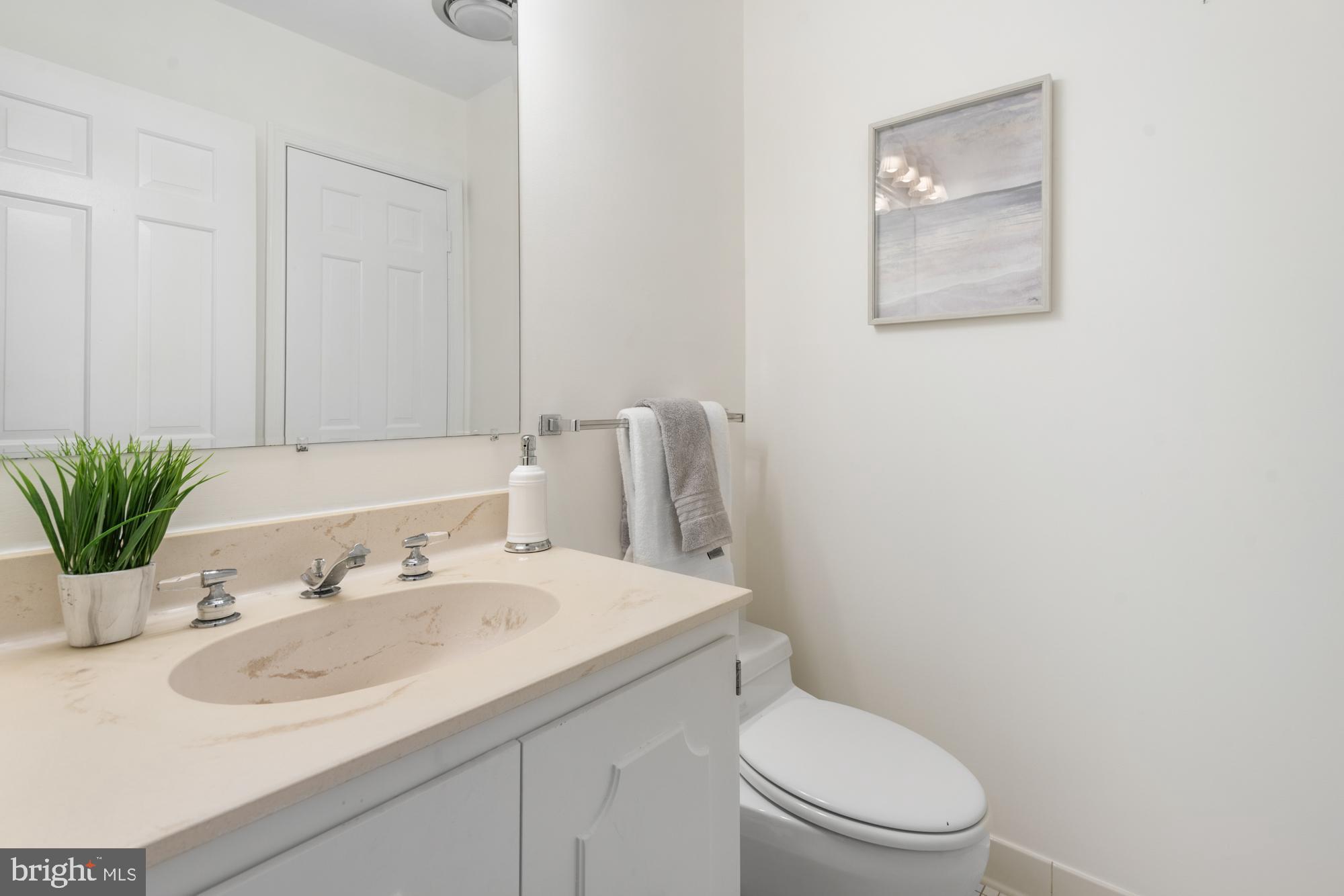 8710 Belmart Road Potomac, MD 20854 - Photo 23 of 44