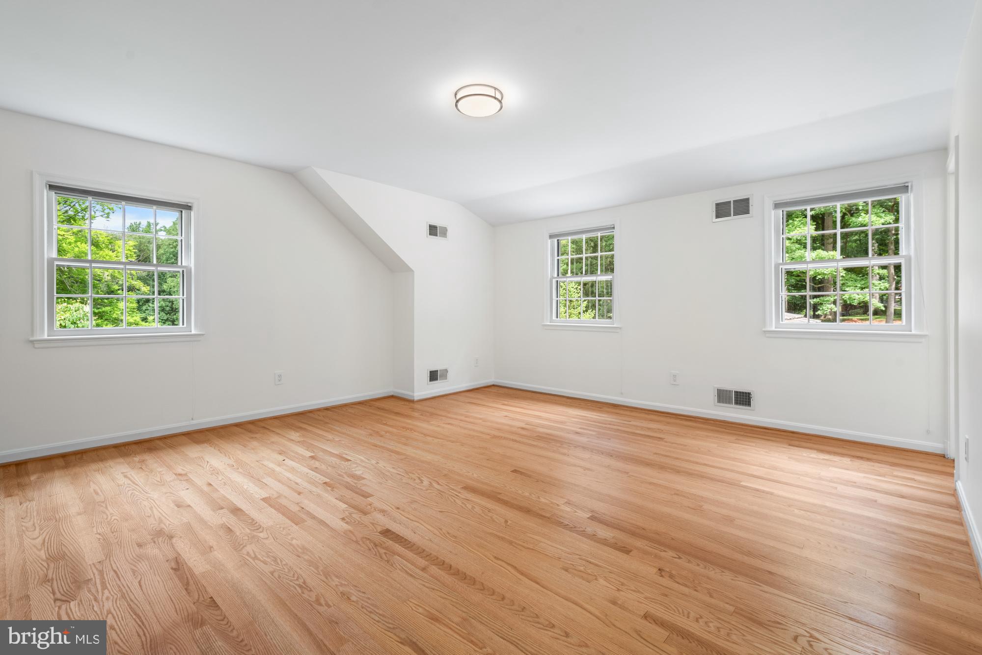 8710 Belmart Road Potomac, MD 20854 - Photo 29 of 44