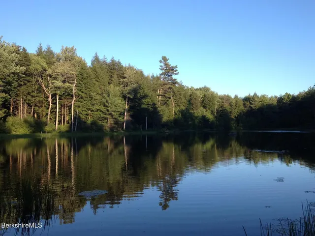 $59,000 | 0 Trail Circle, Becket, MA 01223