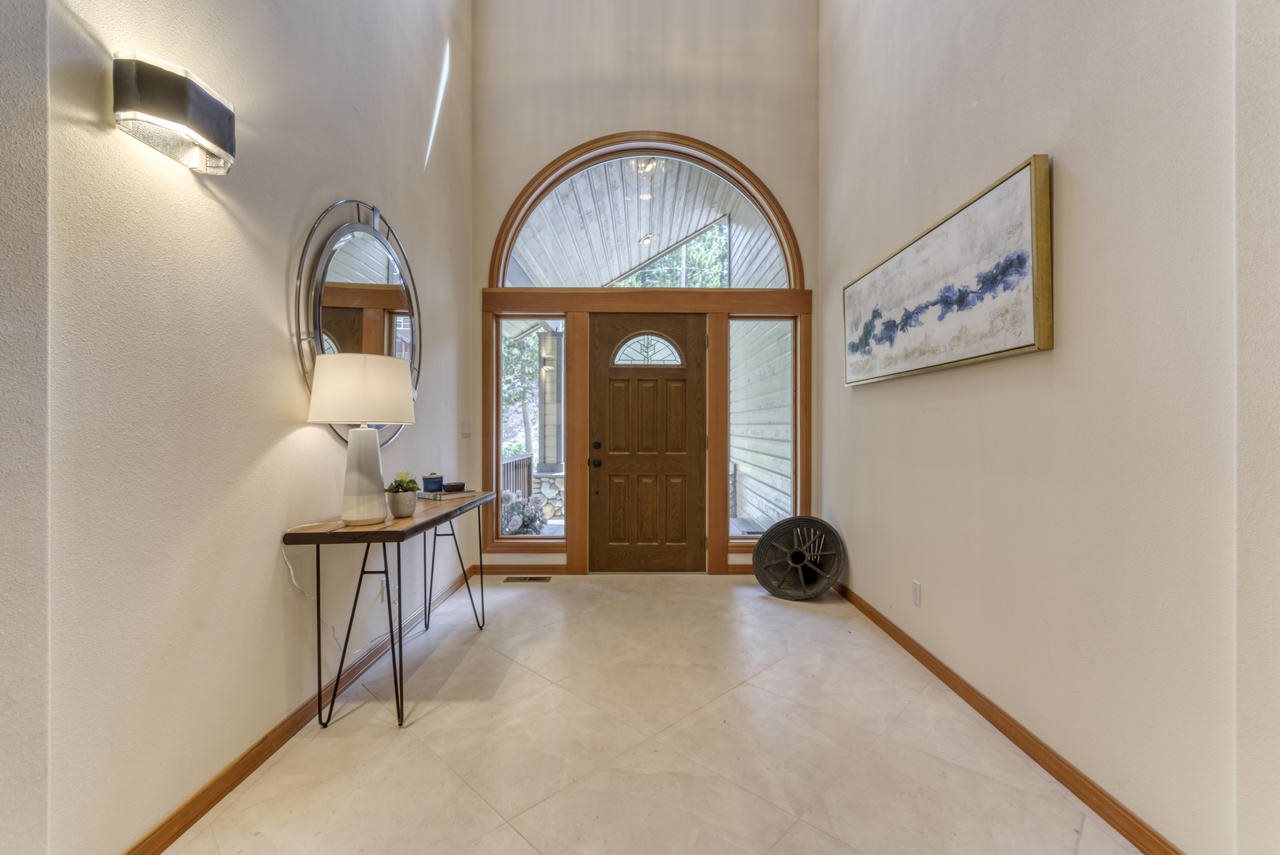 11540 Lucerne Lane Truckee, CA 96161 - Photo 11 of 20