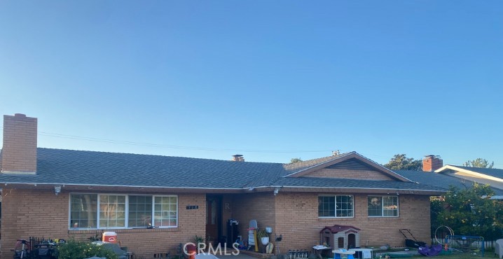 918 North Cleveland Street Orange, CA 92867 - Photo 5 of 5 a front view of a house with yard