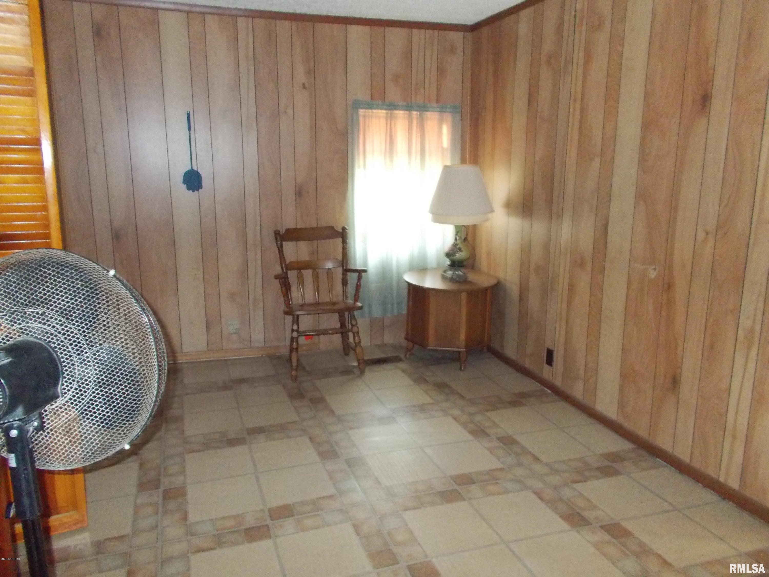 62 South Yellow Springs Road Elizabethtown, IL 62931 - Photo 14 of 23