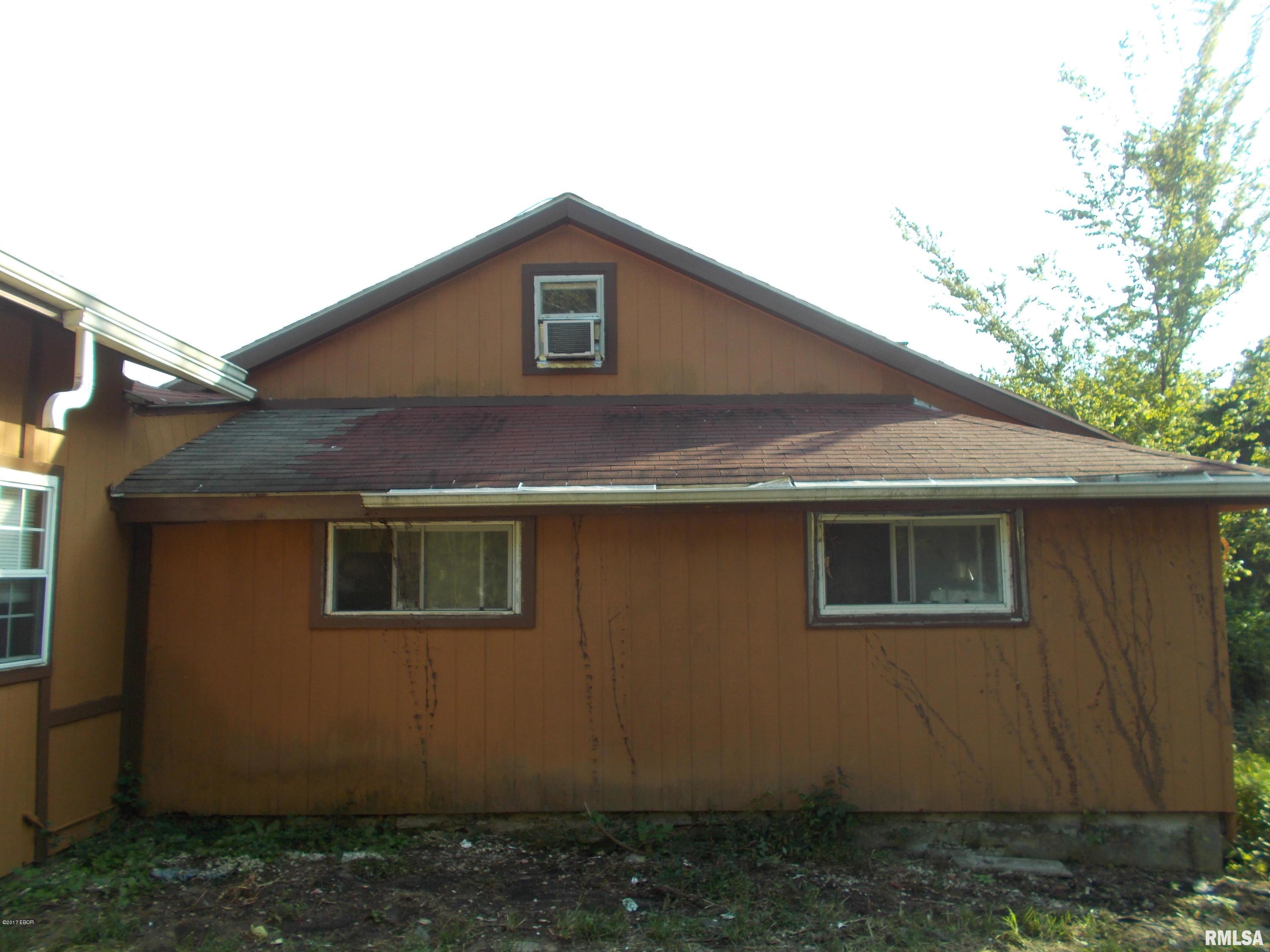 62 South Yellow Springs Road Elizabethtown, IL 62931 - Photo 3 of 23