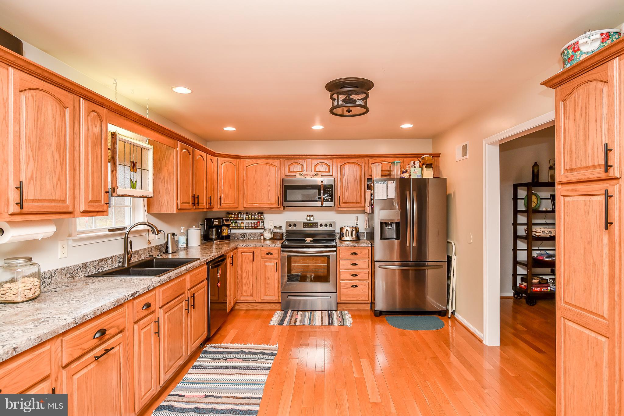 41 Lockhouse Road Falling Waters, WV 25419 - Photo 3 of 43